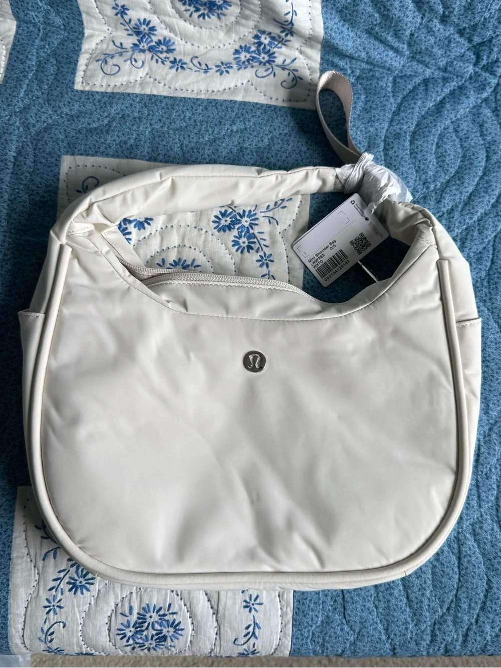 Lululemon city adventurer mini shoulder bag 4L white opal NWT